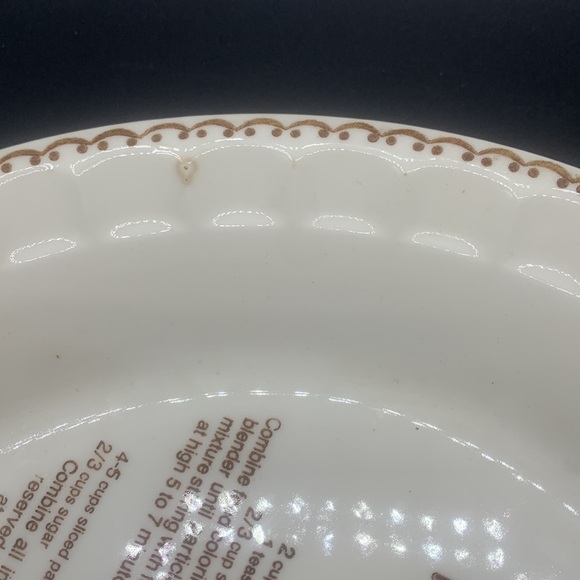 Vintage 1983 Royal China Co. Apple Pie 10” Pie Pan - Picture 10 of 14